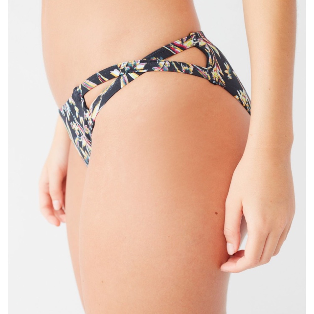 Out From Under Winnie Cross Strap Printed Bikini - image 3